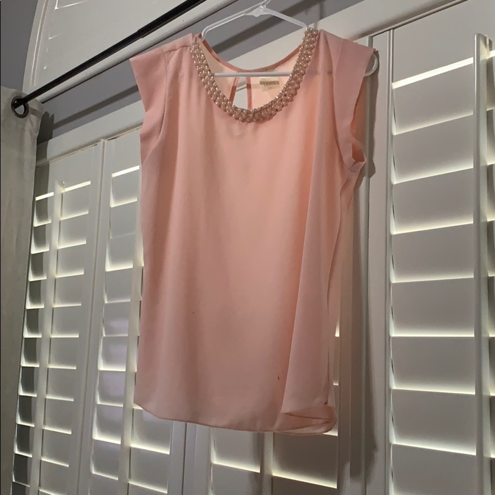 Nice punk top with pearls accent colar